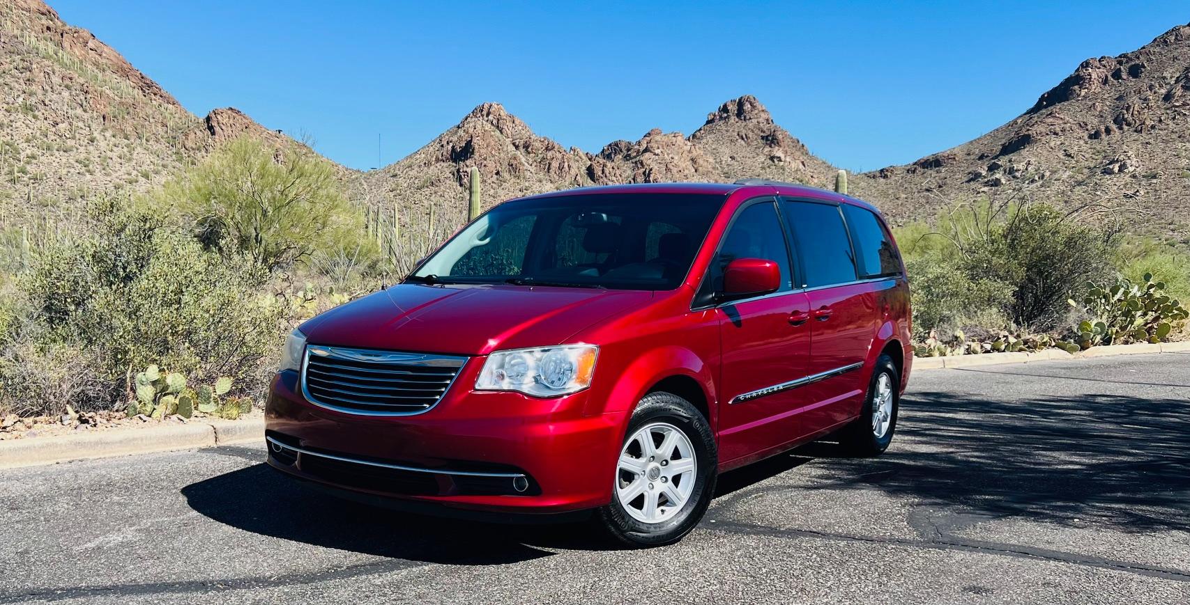 Chrysler Town & Country 2013 in Tucson, AZ