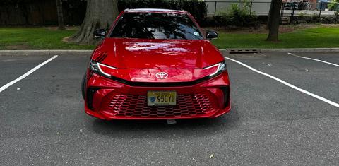 Toyota Camry Hybrid 2025