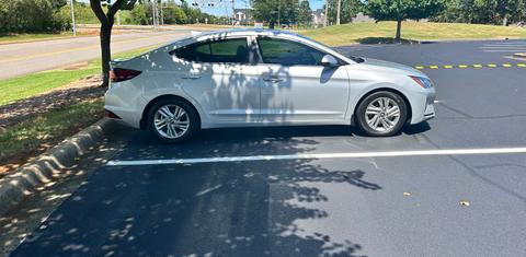 Hyundai Elantra 2020