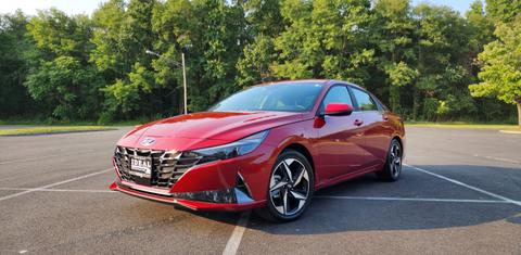 Hyundai Elantra Hybrid 2023