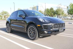 Porsche Macan car