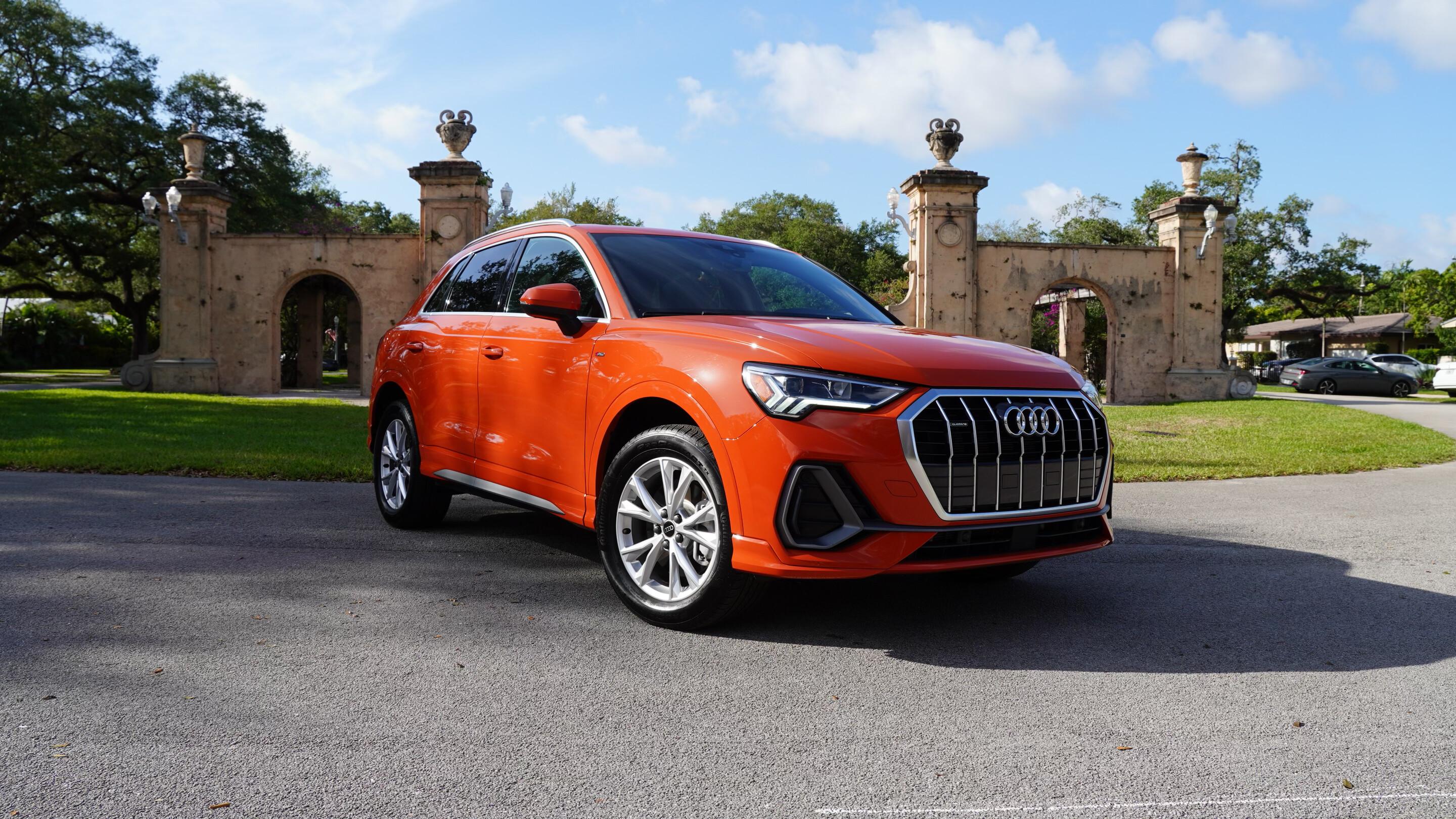 Audi Q3 2024 in Miami, FL