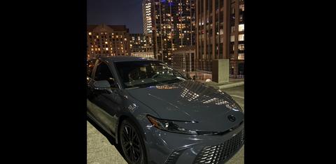 Toyota Camry Hybrid 2026