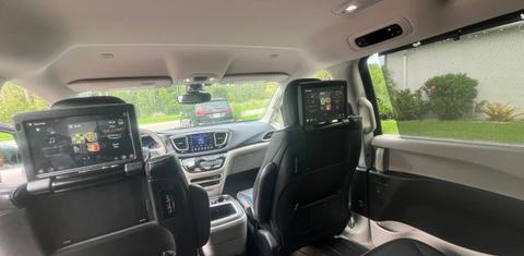 Chrysler Pacifica 2017