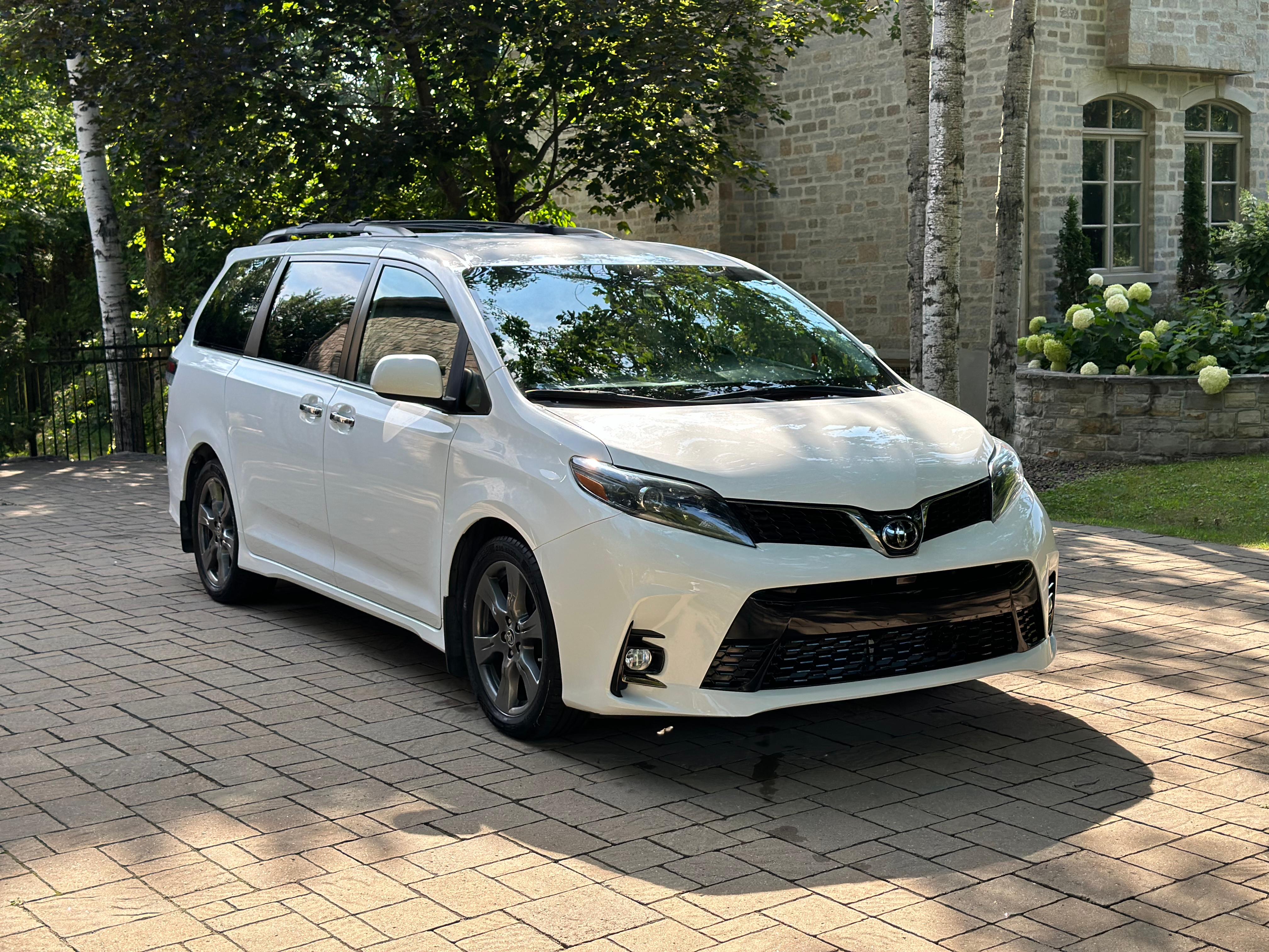 Toyota Sienna 2020 in Montréal, QC