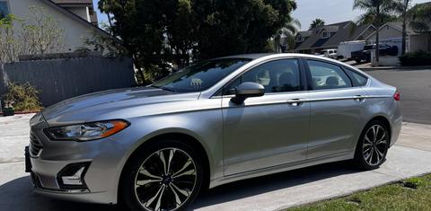 Ford Fusion Hybrid 2020