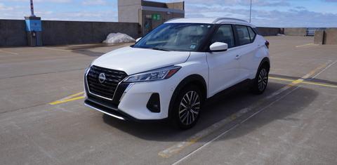 Nissan Kicks Play 2025