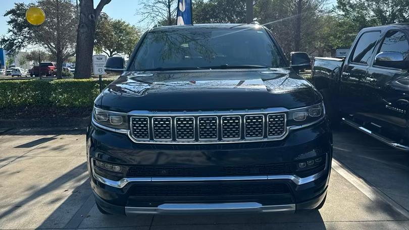Jeep Grand Wagoneer 2022 in 