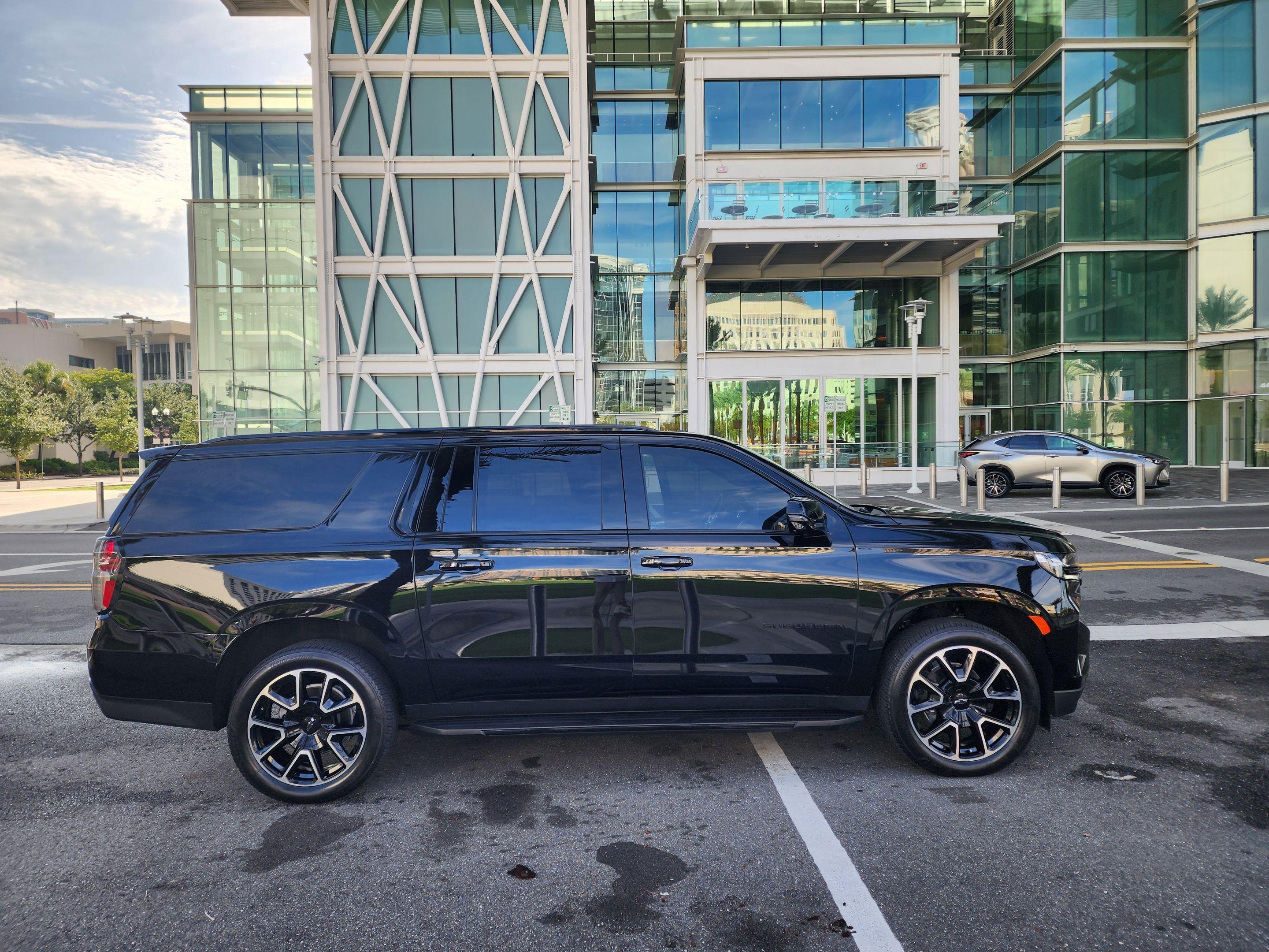 Chevrolet Suburban 2023 in Orlando, FL