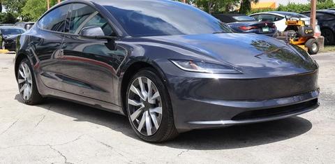 Tesla Model 3 2026