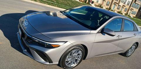 Hyundai Elantra 2024