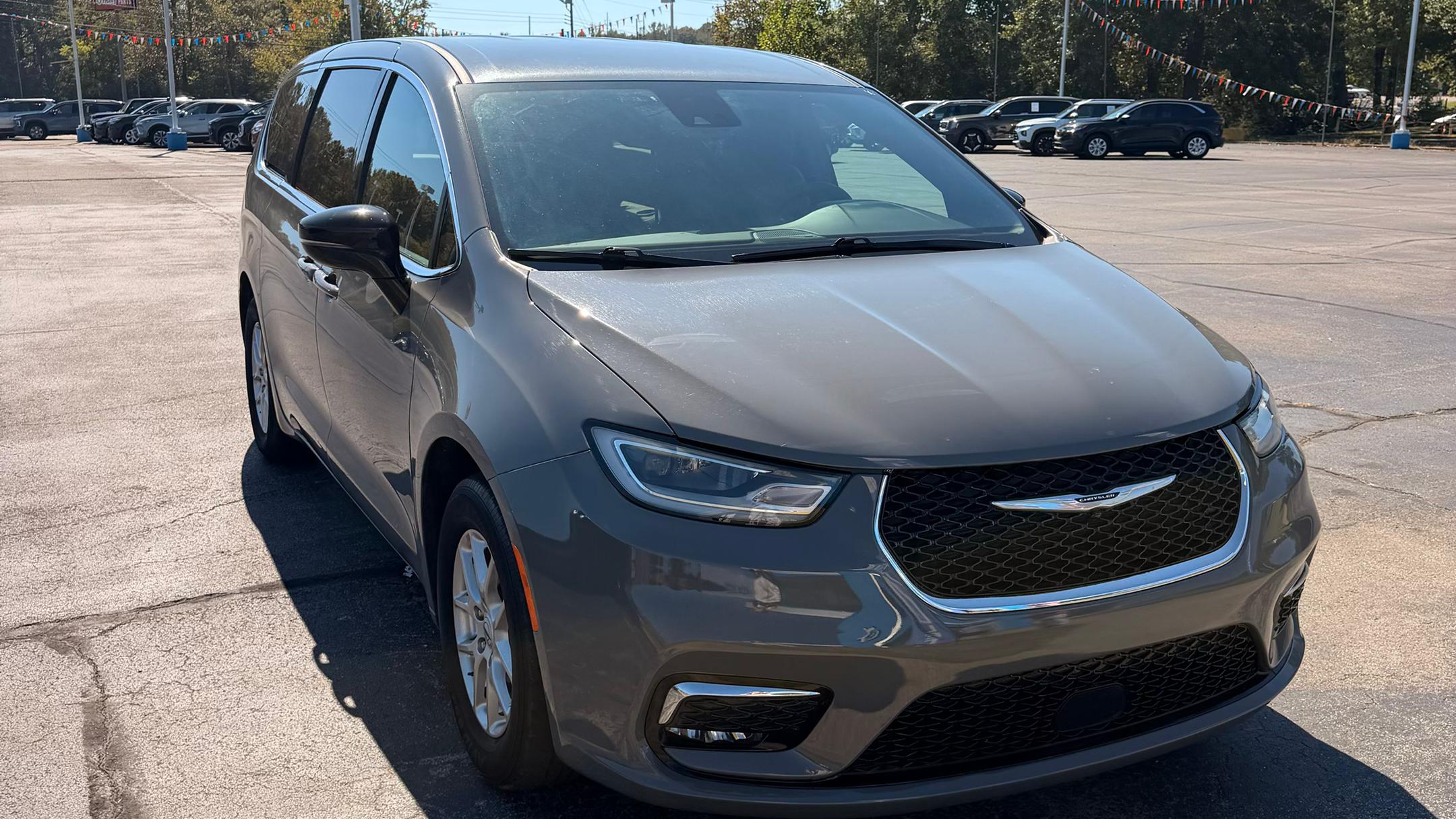 Chrysler Pacifica 2025 in Lebanon, TN