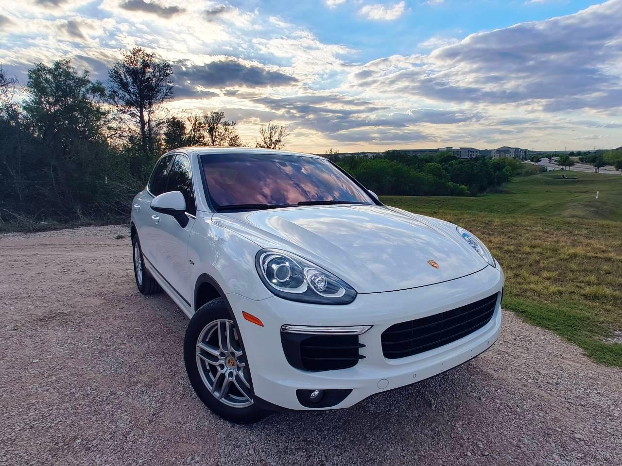 Porsche Cayenne 2016 in Manor, TX