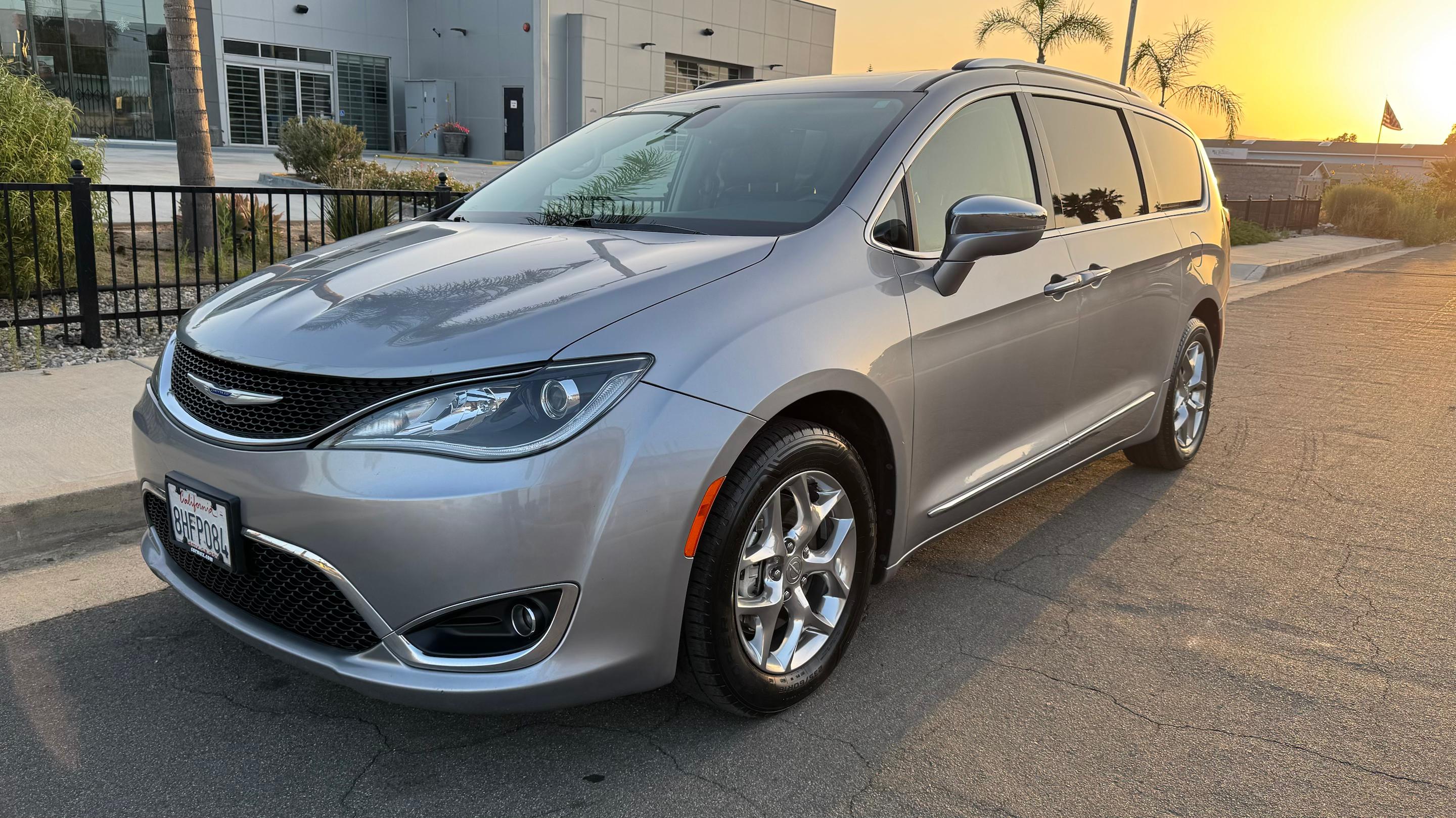 Chrysler Pacifica 2018 in 