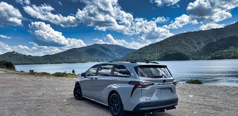 Toyota Sienna 2025