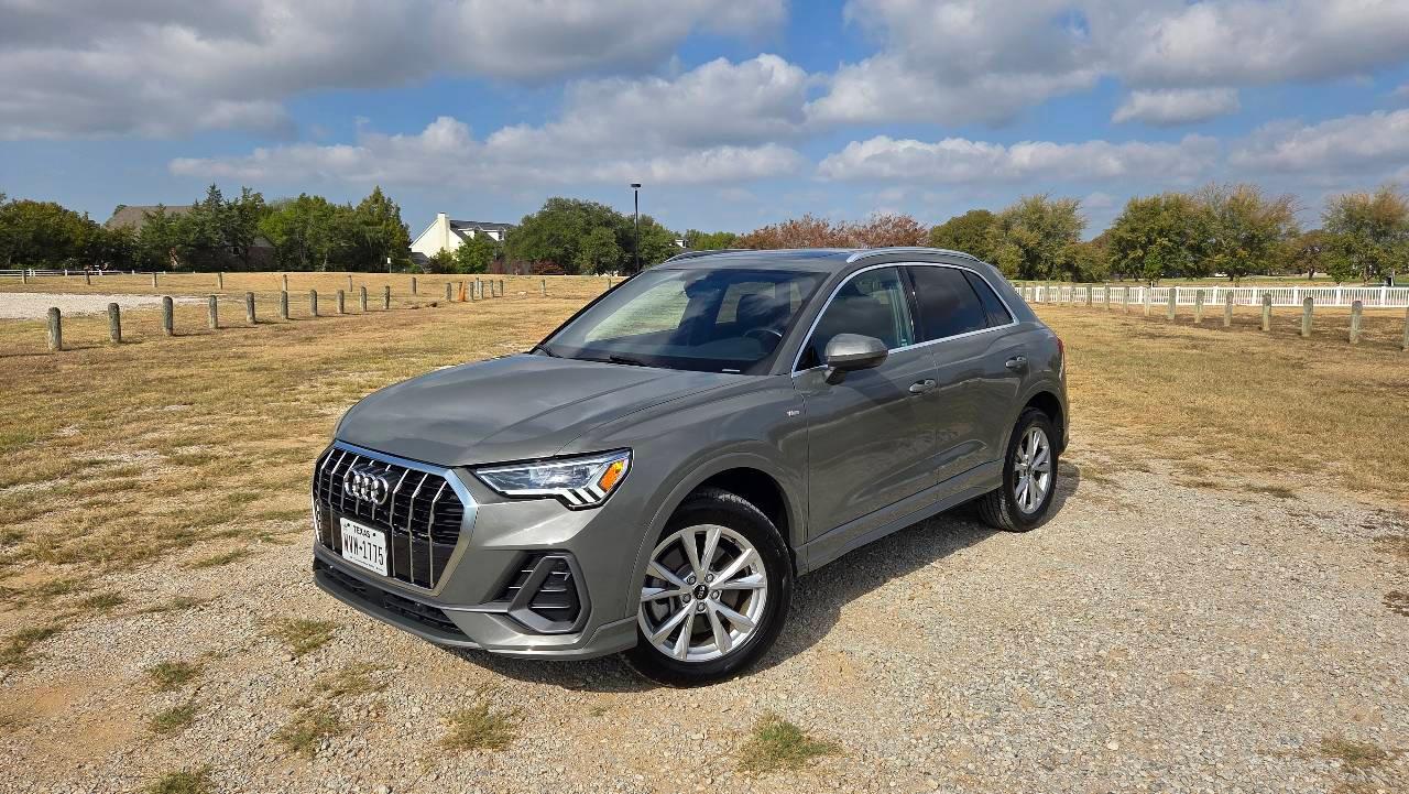 Audi Q3 2024 in Grapevine, TX