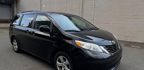 Toyota Sienna 2015