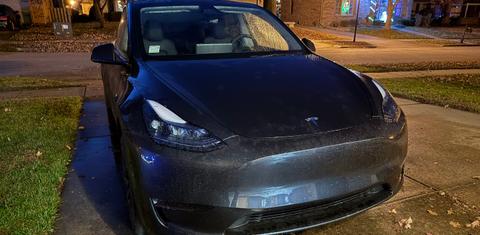 Tesla Model Y 2024