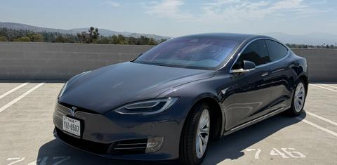 Tesla Model S 2018