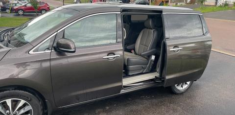 Kia Sedona 2016