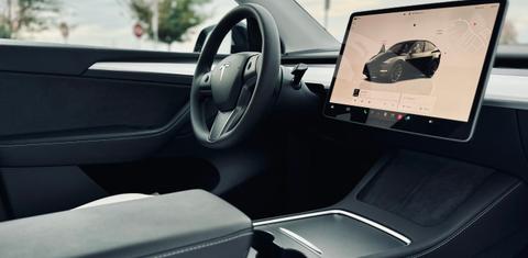 Tesla Model Y 2024