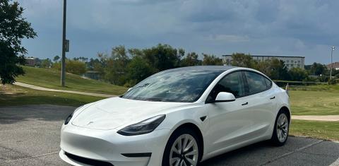 Tesla Model 3 2023