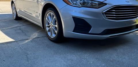 Ford Fusion Hybrid 2019