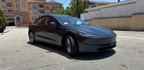 Tesla Model 3 2024