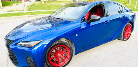 Lexus IS 2025
