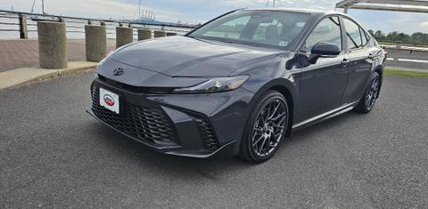 Toyota Camry Hybrid 2025
