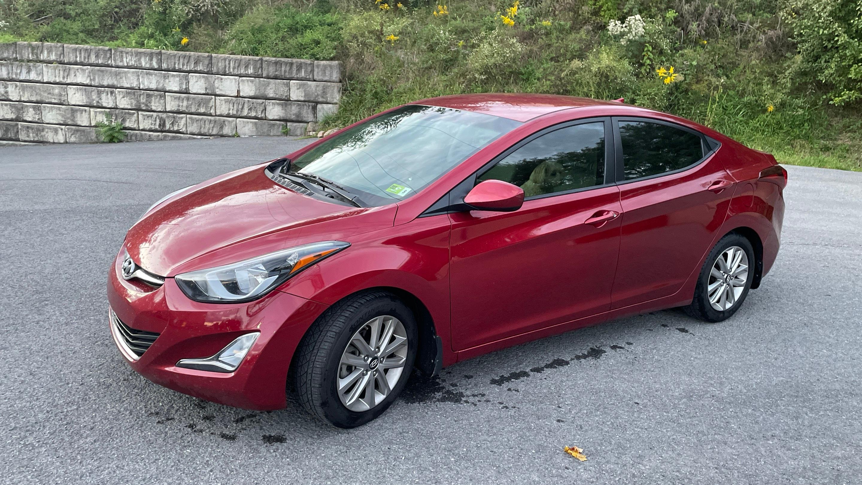 Hyundai Elantra 2016 in Morgantown, WV