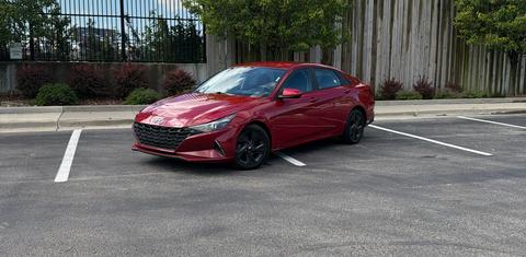 Hyundai Elantra 2021