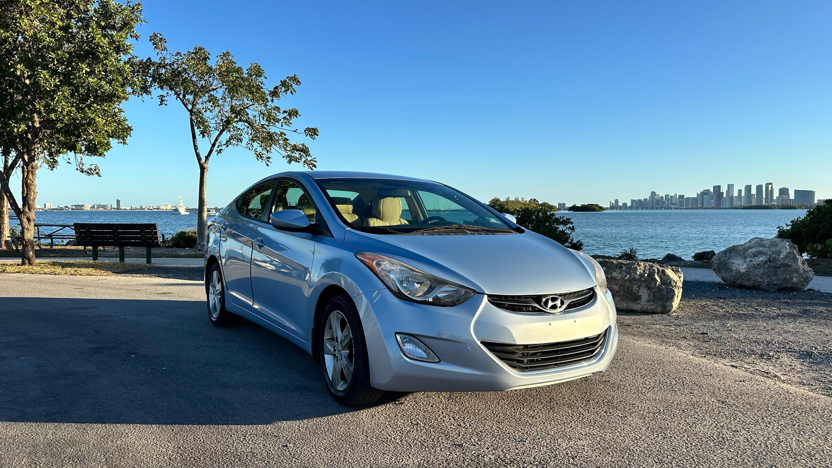Hyundai Elantra 2012 in 