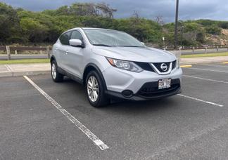 Nissan Rogue car