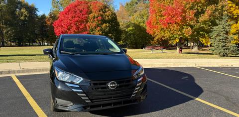 Nissan Versa 2023
