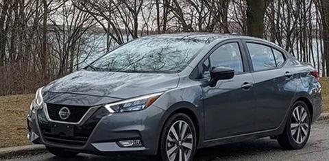 Nissan Versa 2021