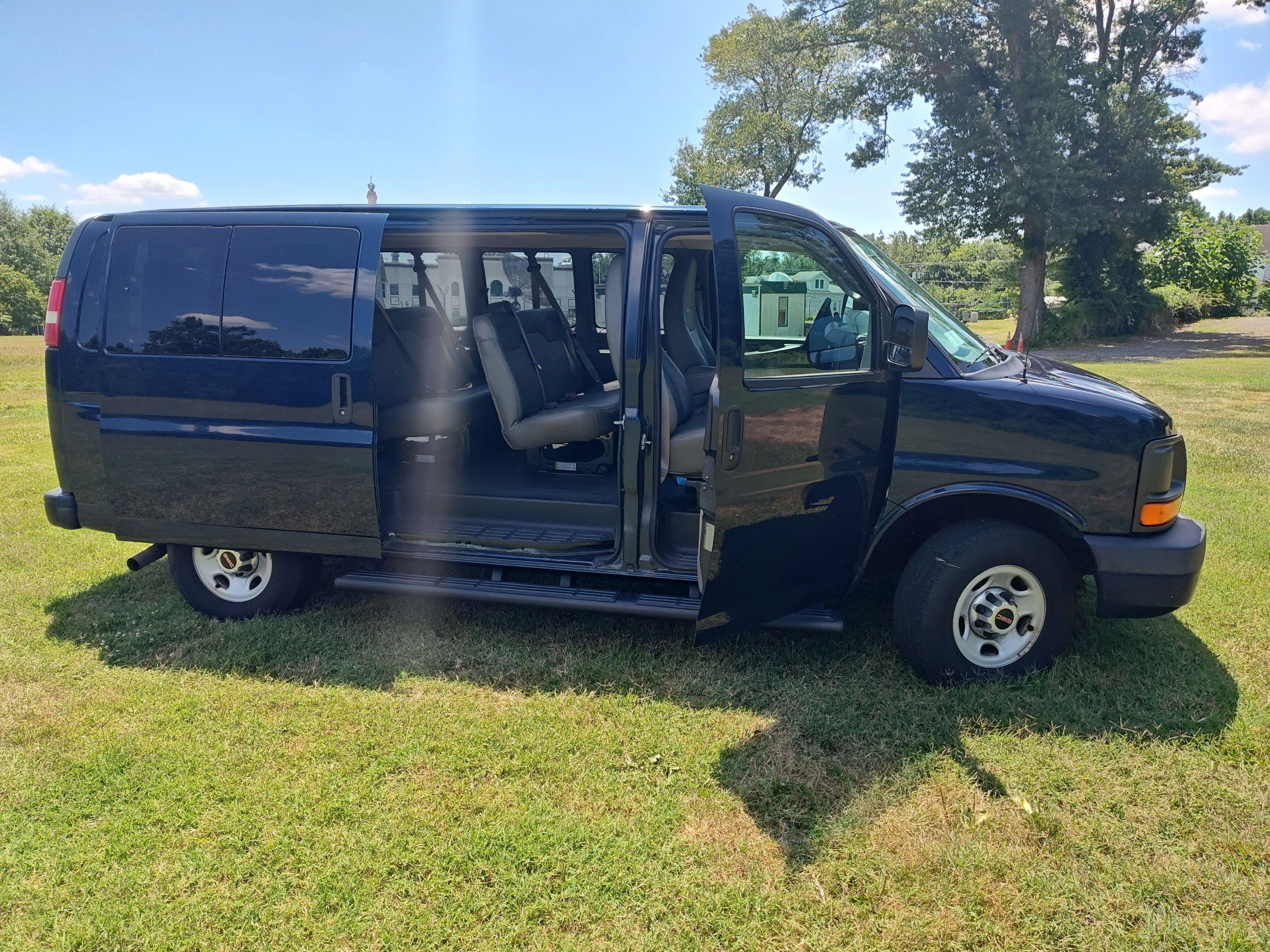 GMC Savana 2015 in Severn, MD
