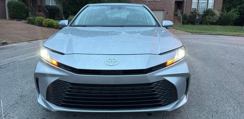 Toyota Camry Hybrid 2025