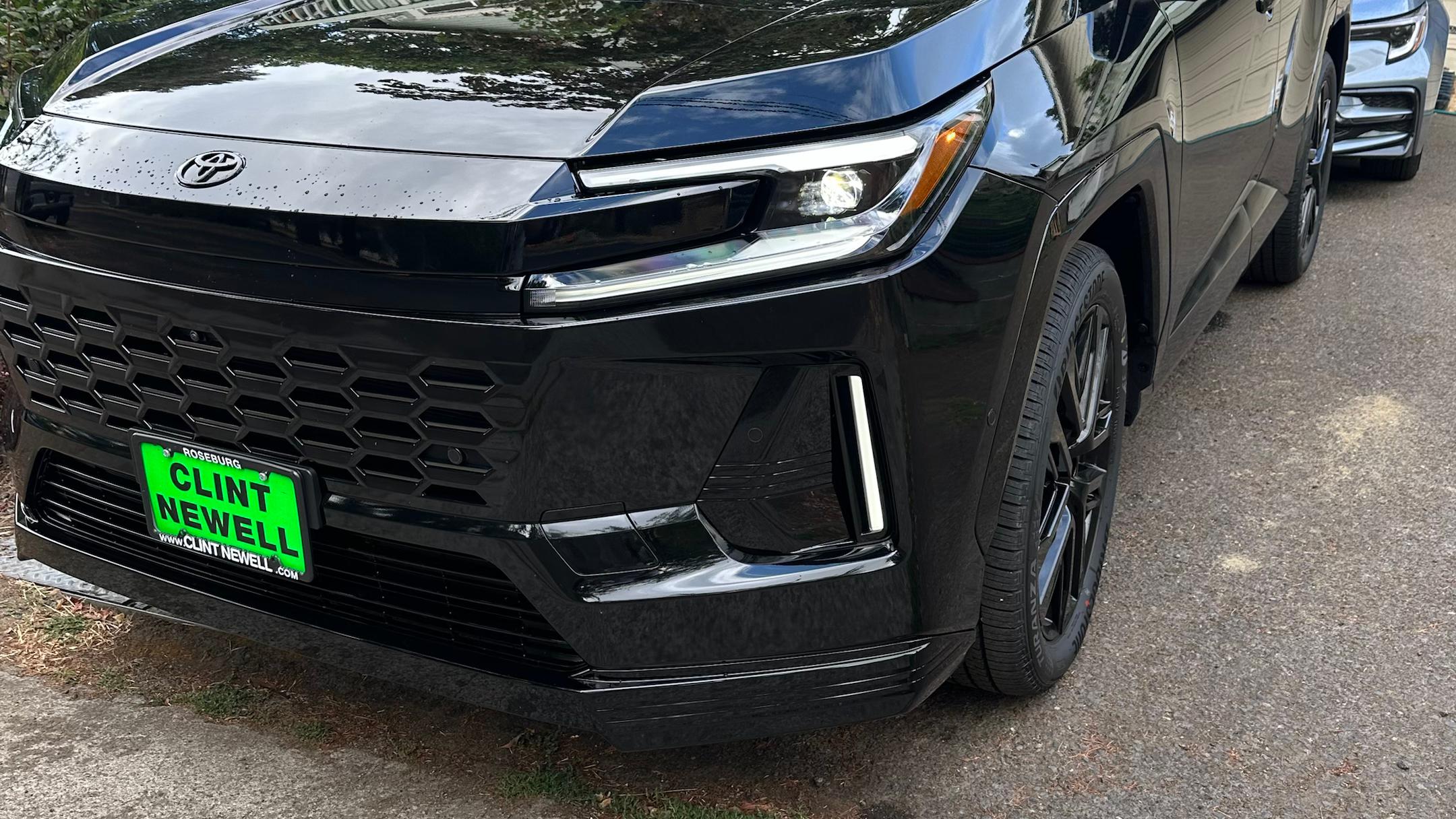 Toyota RAV4 Hybrid 2026 in Ashland, OR