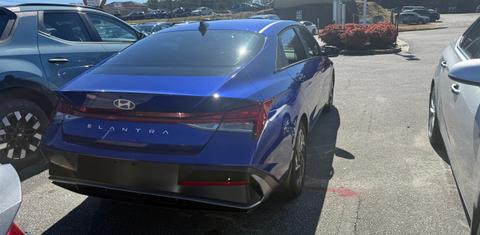 Hyundai Elantra 2025