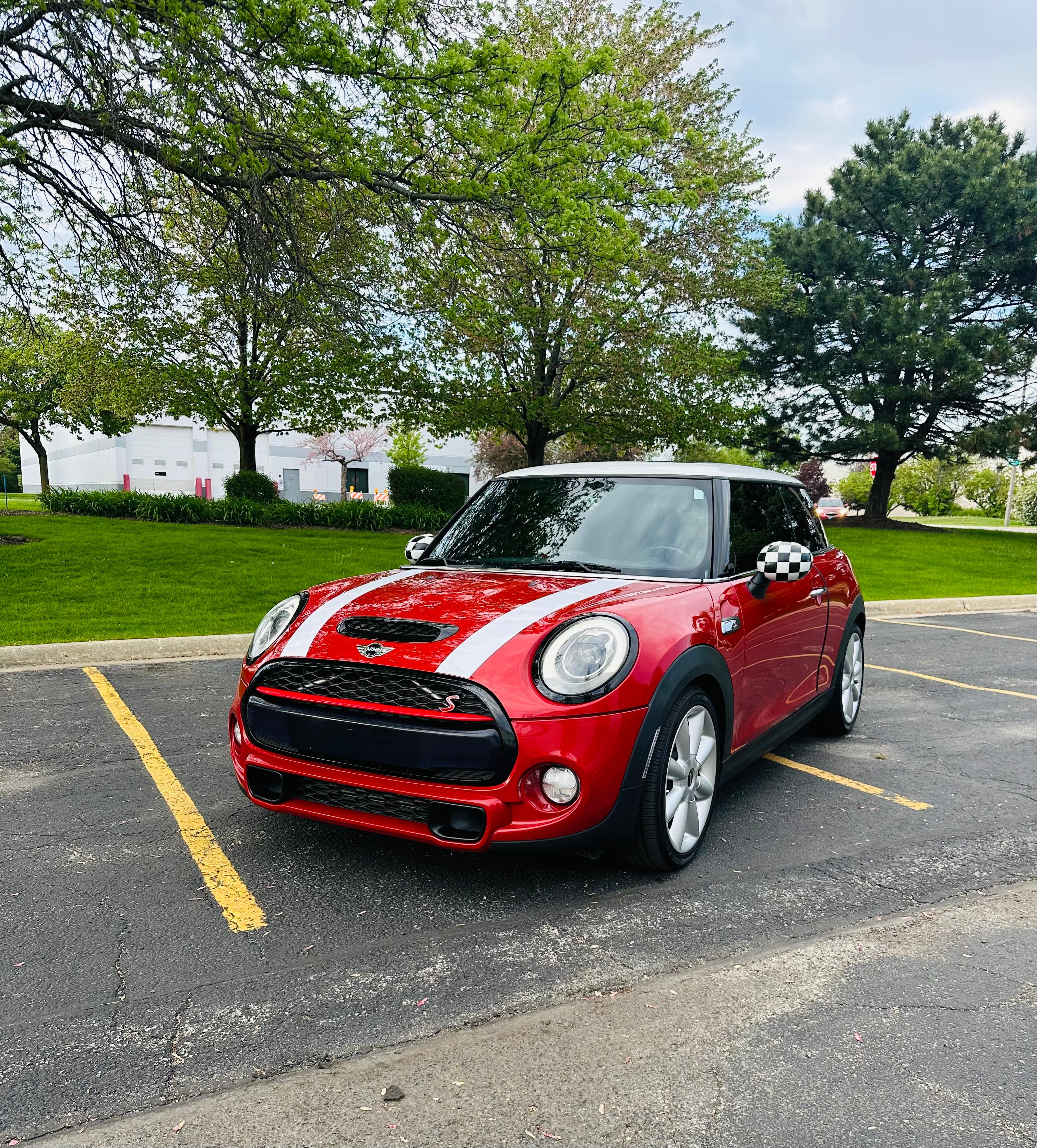 MINI Hardtop 2 Door 2015 in Elk Grove Village, IL