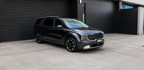 Kia CARNIVAL 2024