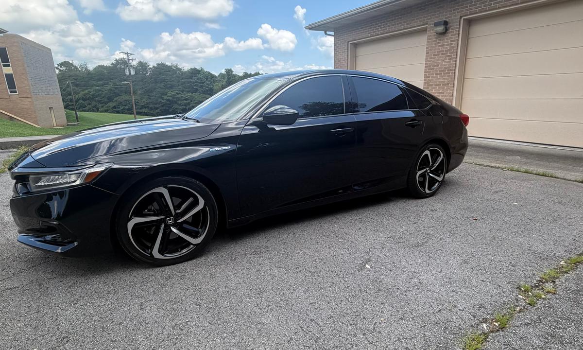 Rental car delivered near McGhee Tyson Airport (TYS) in Alcoa for a Knoxville arrival