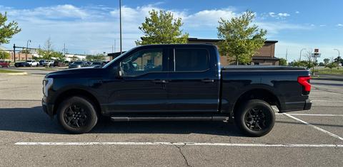 Ford F-150 Lightning 2025