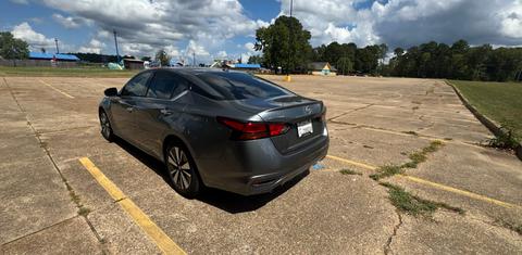 Nissan Altima 2020