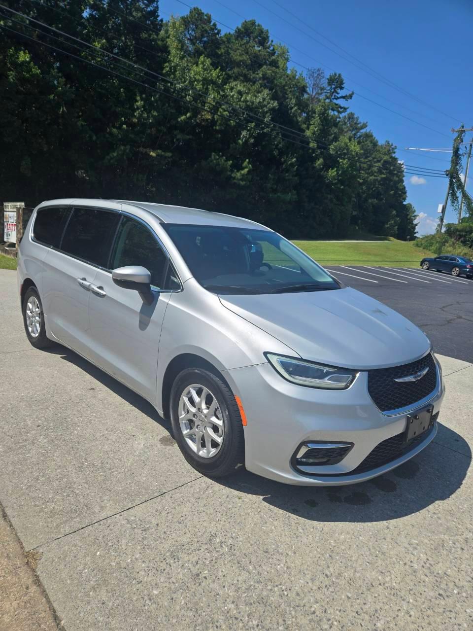 Chrysler Pacifica 2023 in Dallas, GA