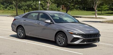 Hyundai Elantra Hybrid 2025