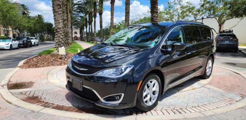 Chrysler Pacifica 2017