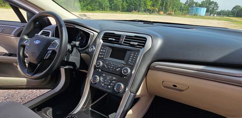 Ford Fusion Hybrid 2017