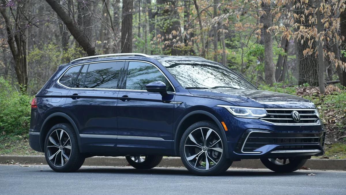 Volkswagen Tiguan 2024 in Mansfield, MA